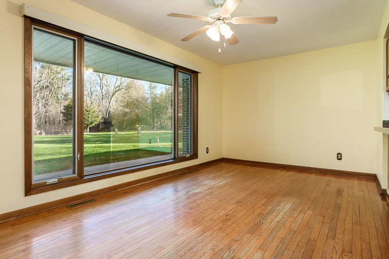 1920 Yale Bridge Road, South Beloit, IL 61080