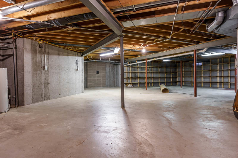 1920 Yale Bridge Road, South Beloit, IL 61080