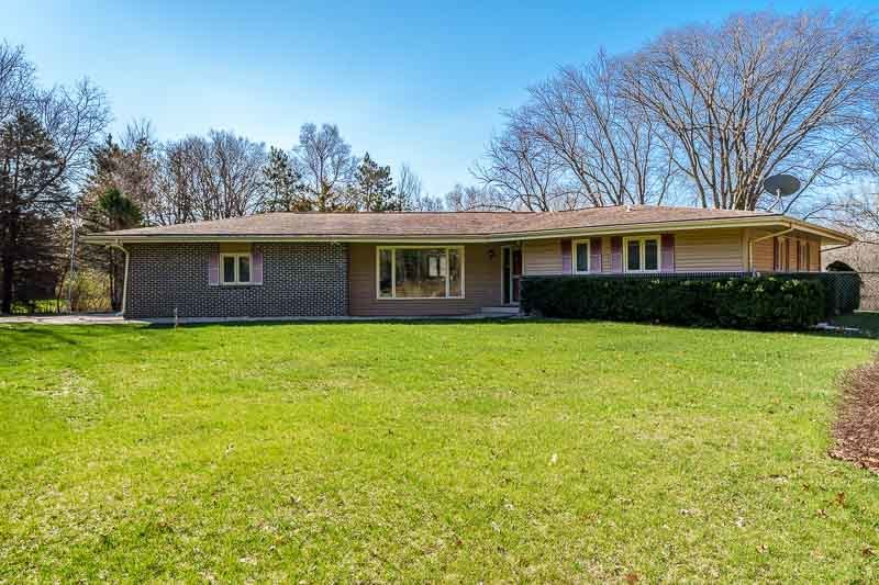 1920 Yale Bridge Road, South Beloit, IL 61080