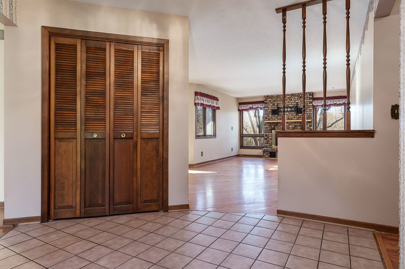 1920 Yale Bridge Road, South Beloit, IL 61080