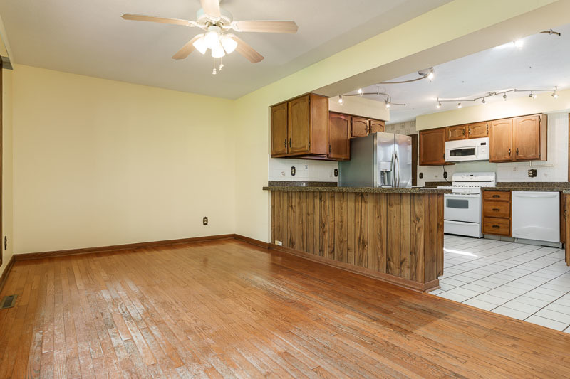 1920 Yale Bridge Road, South Beloit, IL 61080