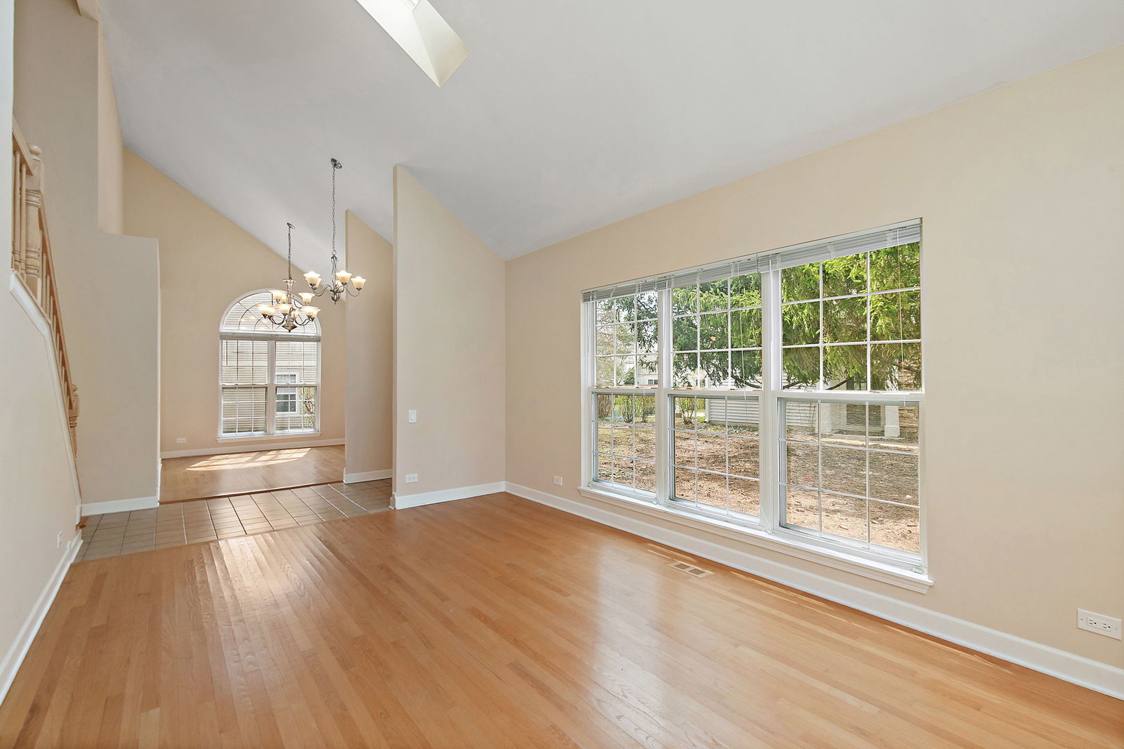 1415 Diamond Drive, Hoffman Estates, IL 60192