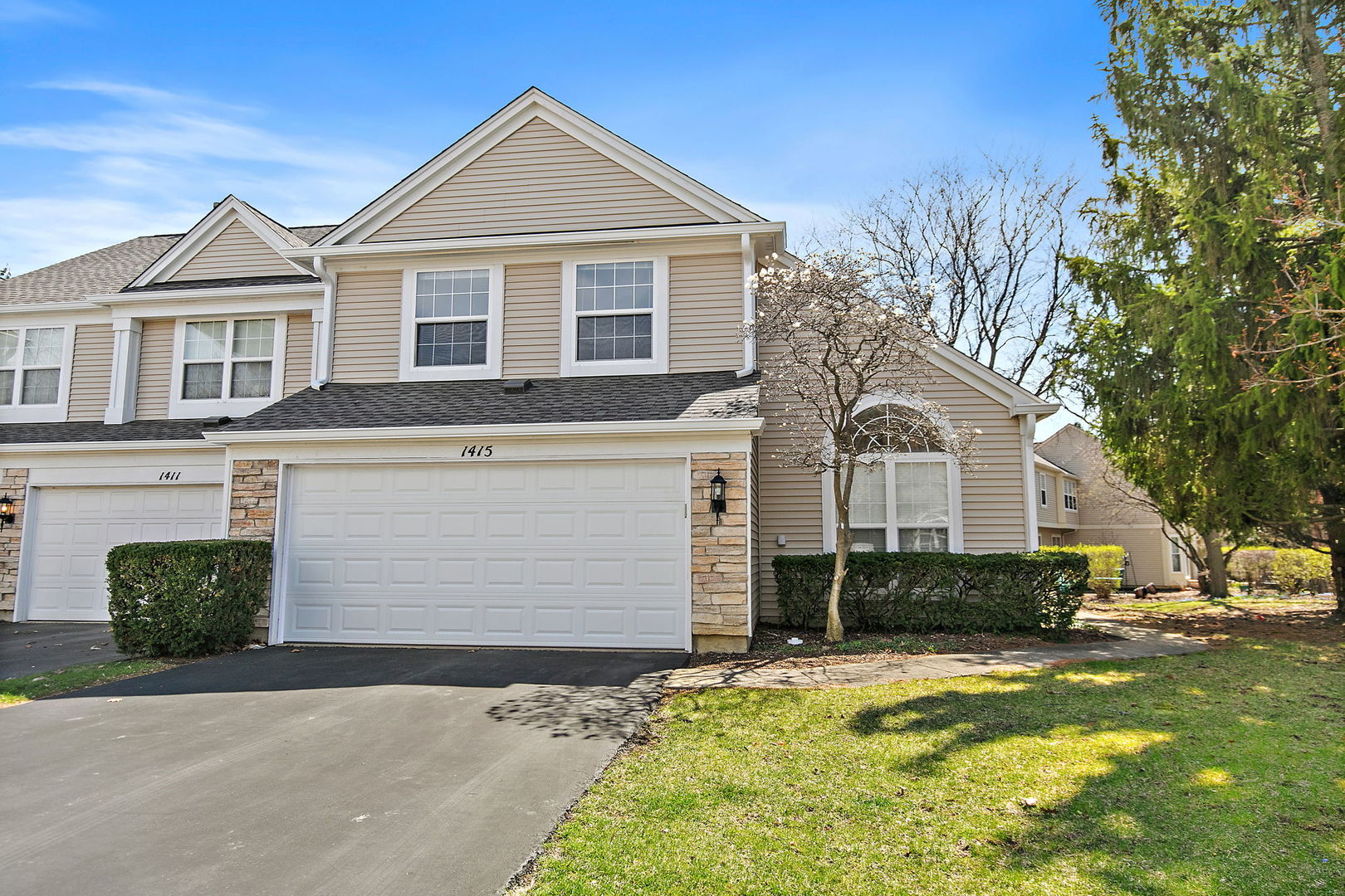 1415 Diamond Drive, Hoffman Estates, IL 60192