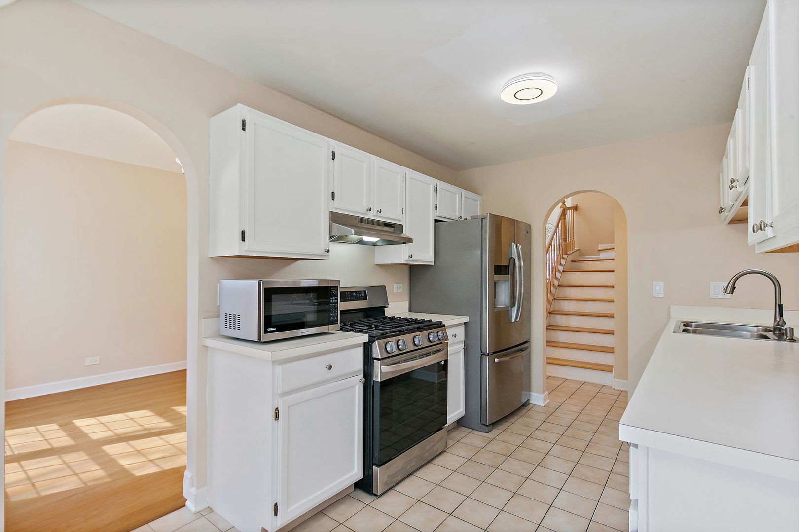 1415 Diamond Drive, Hoffman Estates, IL 60192