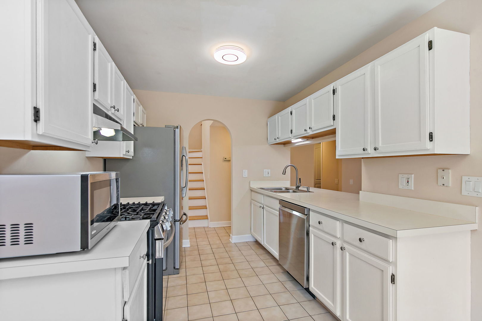 1415 Diamond Drive, Hoffman Estates, IL 60192