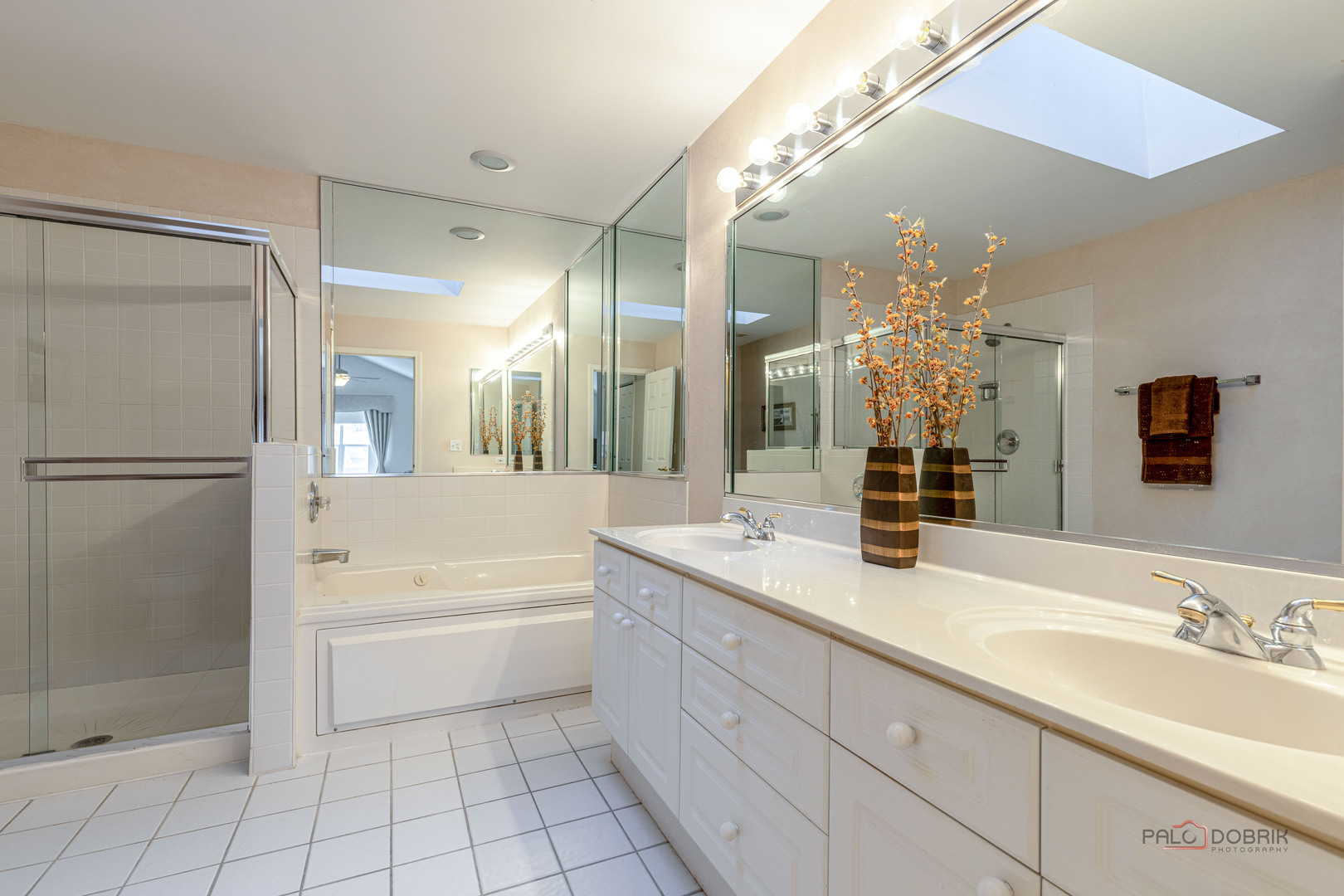 20 Ashford Court, Lincolnshire, IL 60069