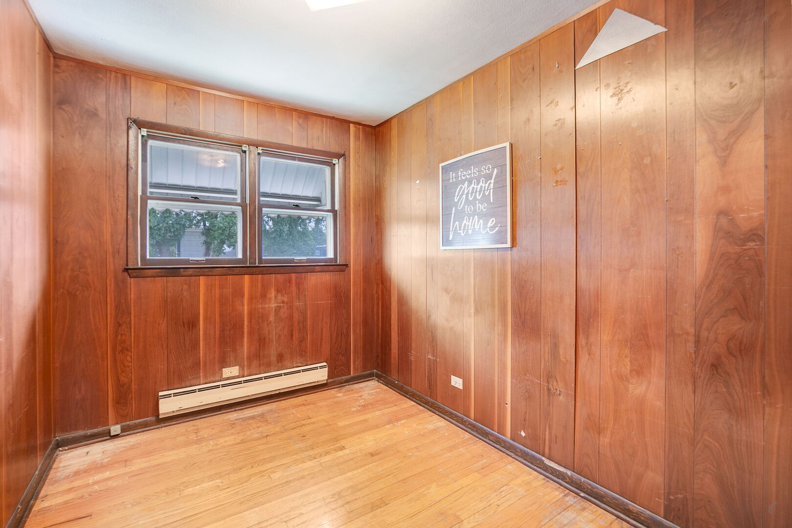 1714 Hebron Avenue, Zion, IL 60099