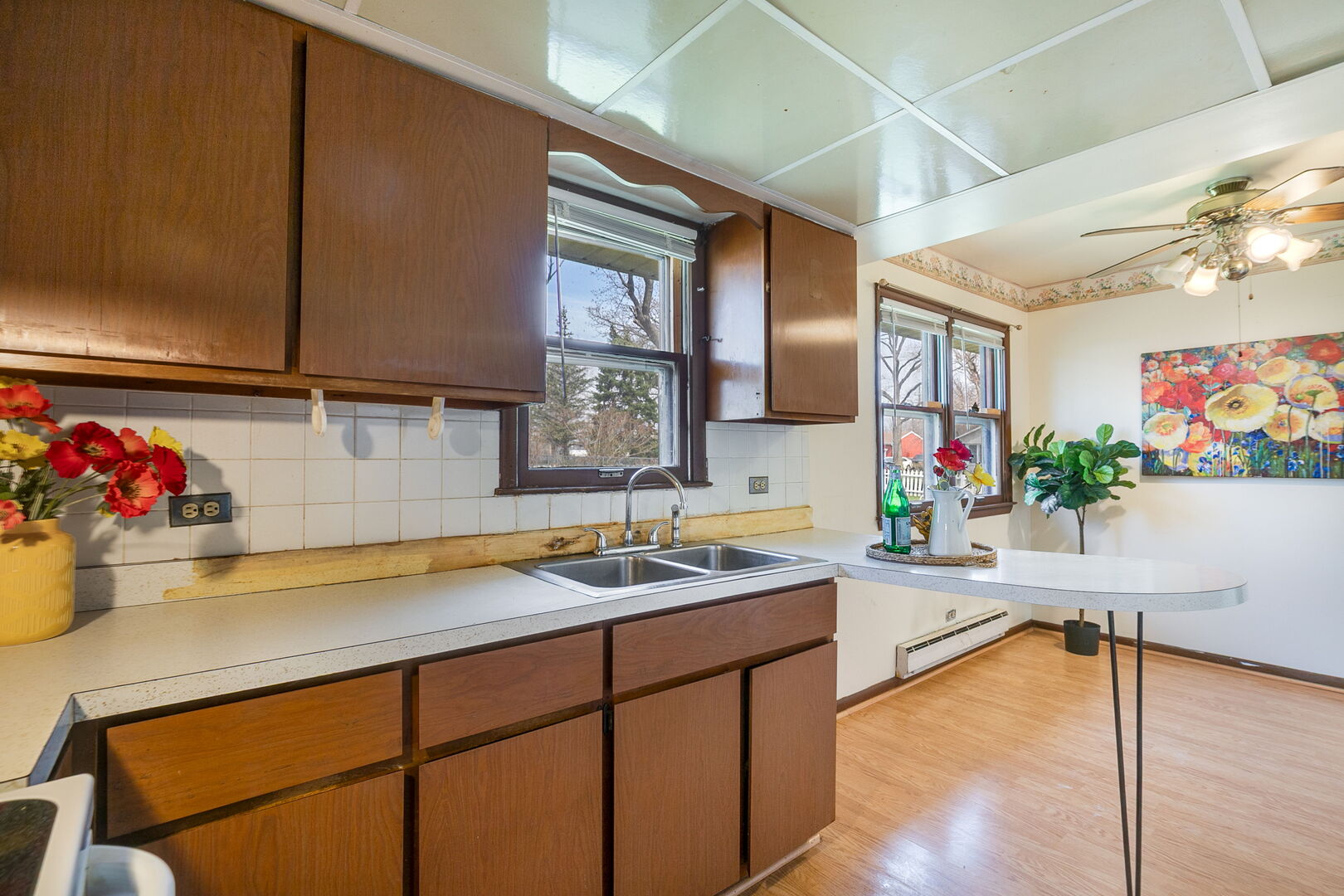 1714 Hebron Avenue, Zion, IL 60099