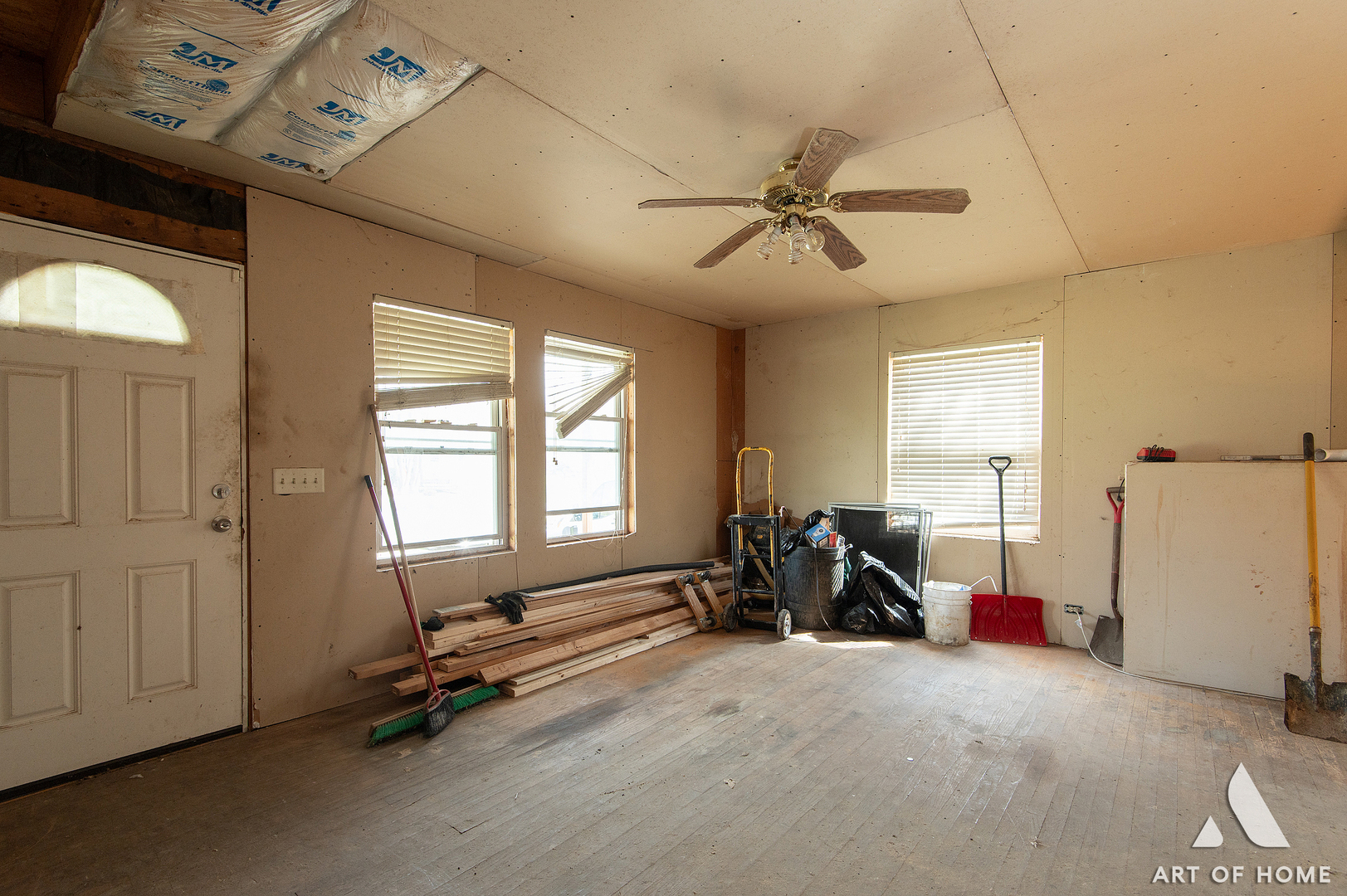 5608 Lenox Road, Lisle, IL 60532