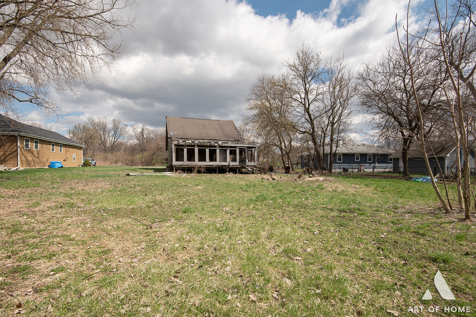 5608 Lenox Road, Lisle, IL 60532