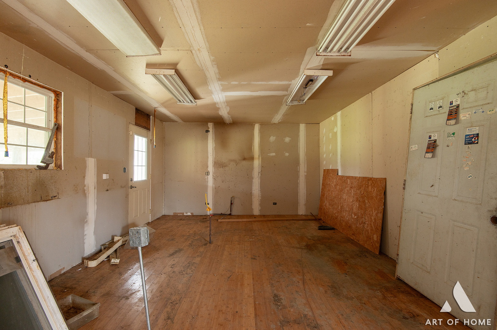 5608 Lenox Road, Lisle, IL 60532