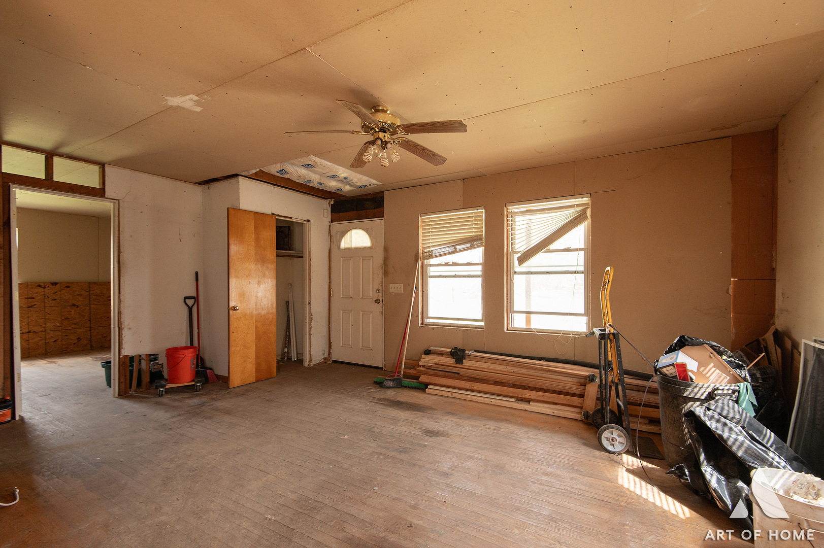 5608 Lenox Road, Lisle, IL 60532