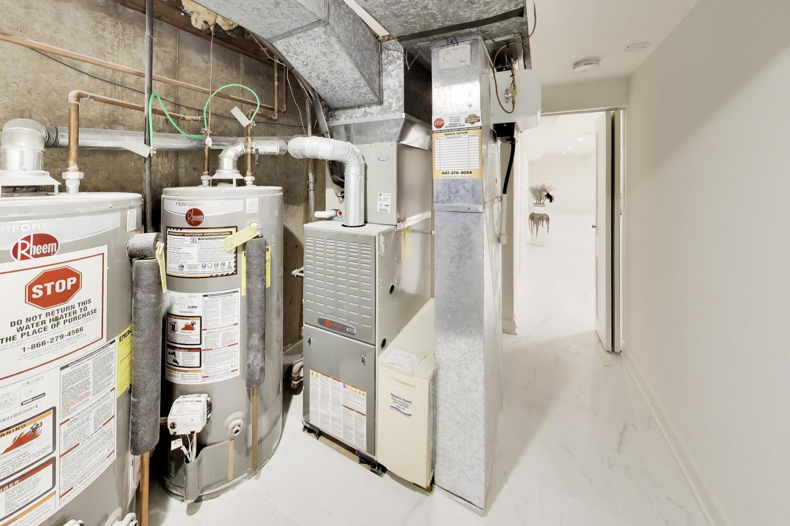 656 Jon Lane, Des Plaines, IL 60016