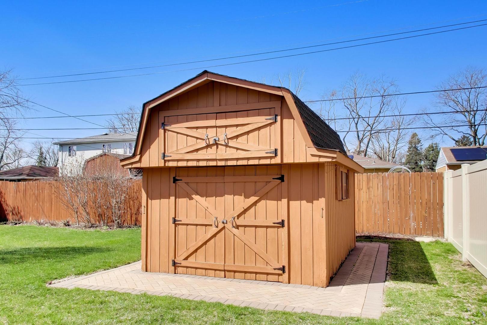 656 Jon Lane, Des Plaines, IL 60016