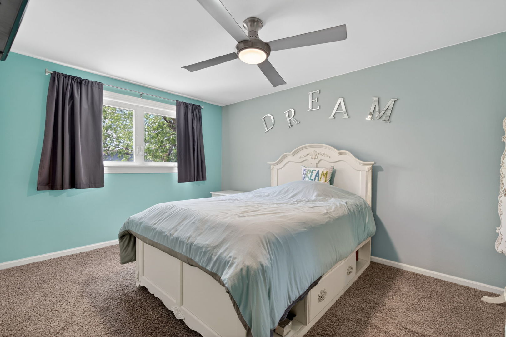 525 REVERE Avenue, Westmont, IL 60559