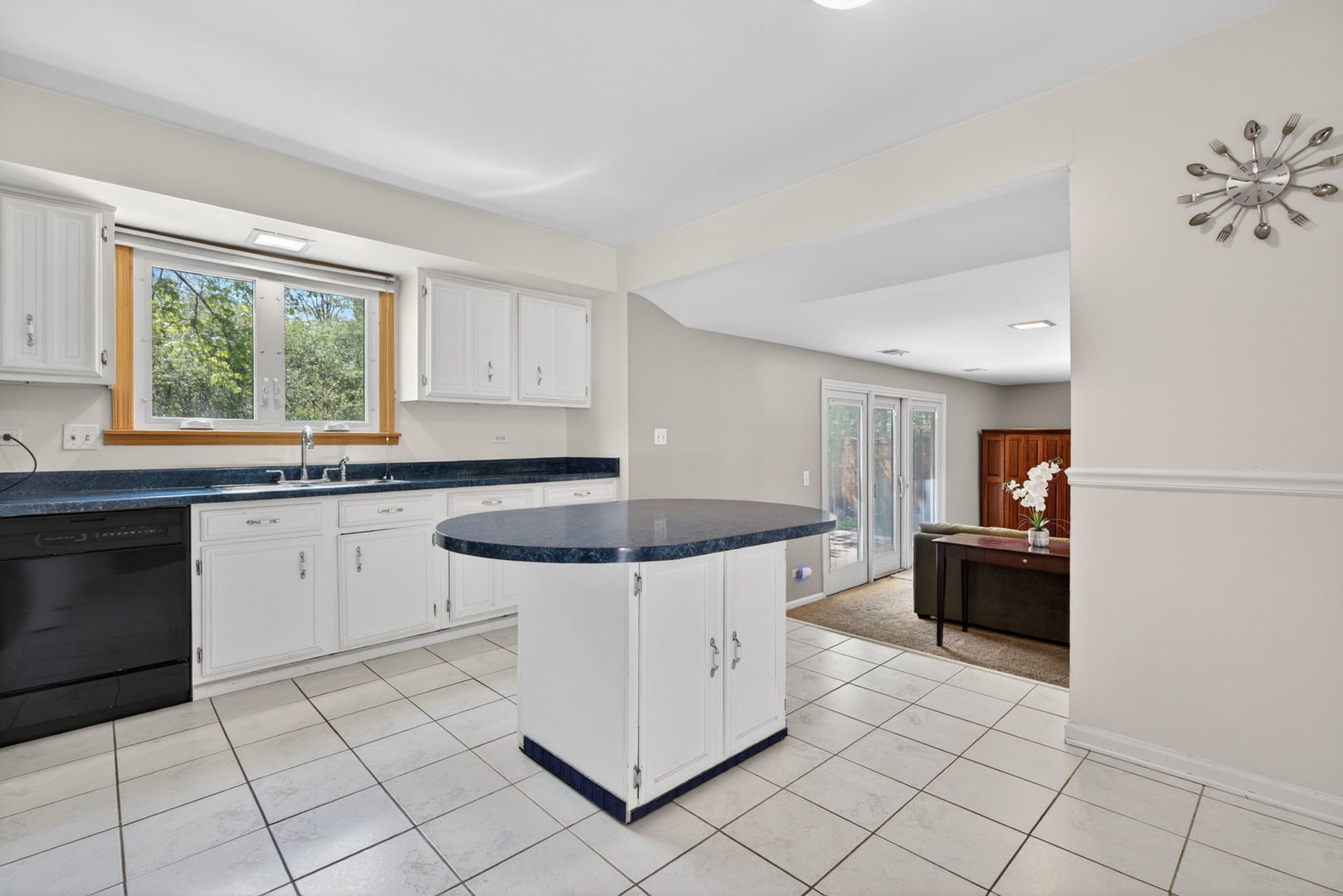 525 REVERE Avenue, Westmont, IL 60559