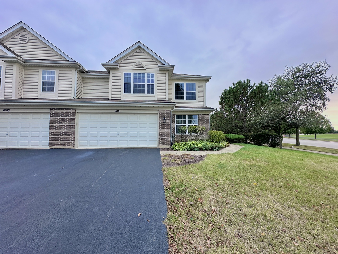 1801 Waverly Way, Montgomery, IL 60538