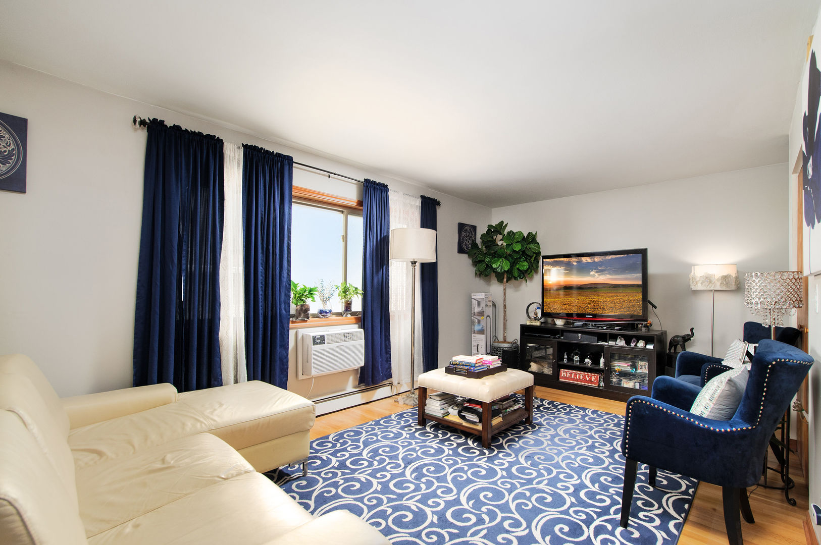 914 N Austin Boulevard #C-9, Oak Park, IL 60302