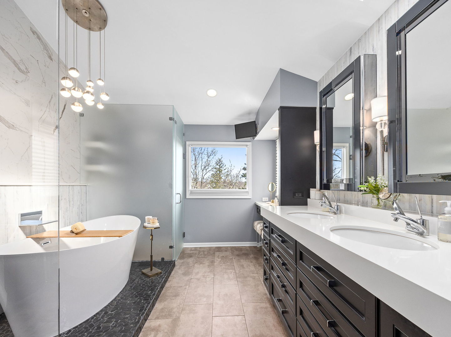 1950 Elmore Avenue, Downers Grove, IL 60515