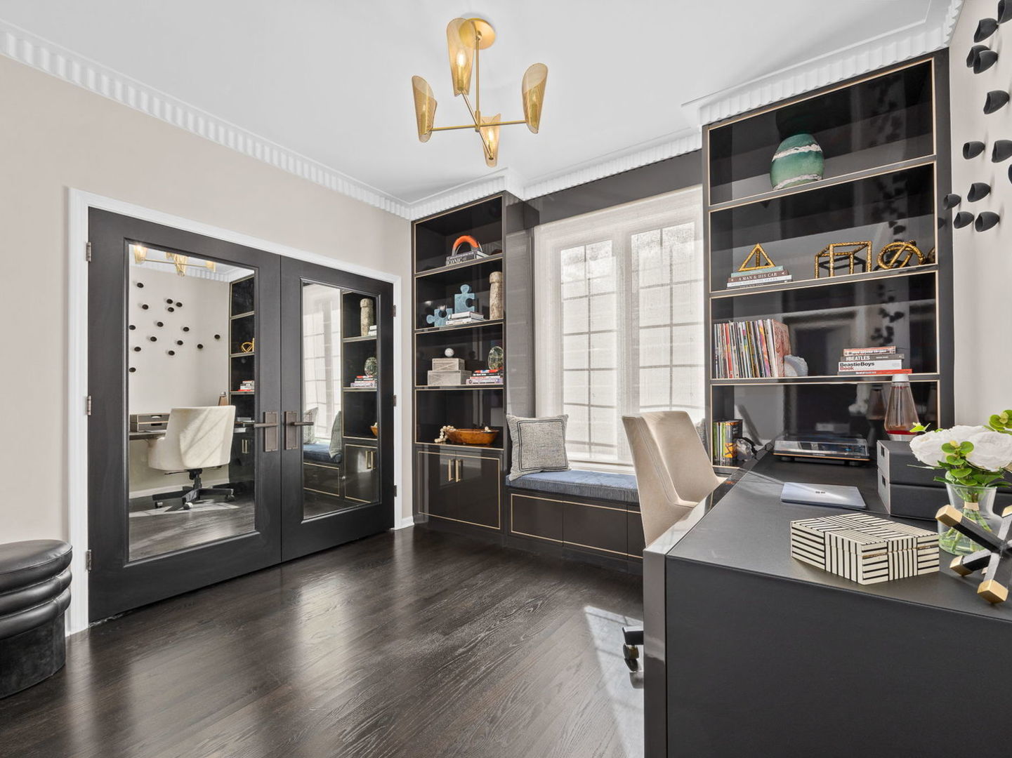 1950 Elmore Avenue, Downers Grove, IL 60515