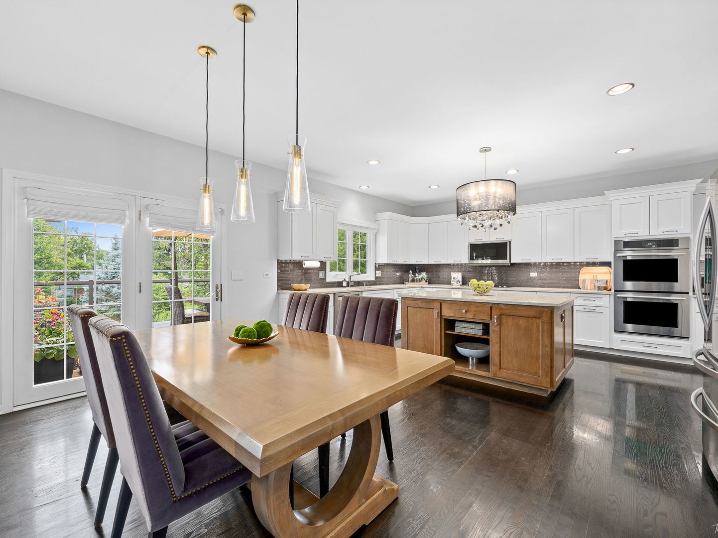 1950 Elmore Avenue, Downers Grove, IL 60515