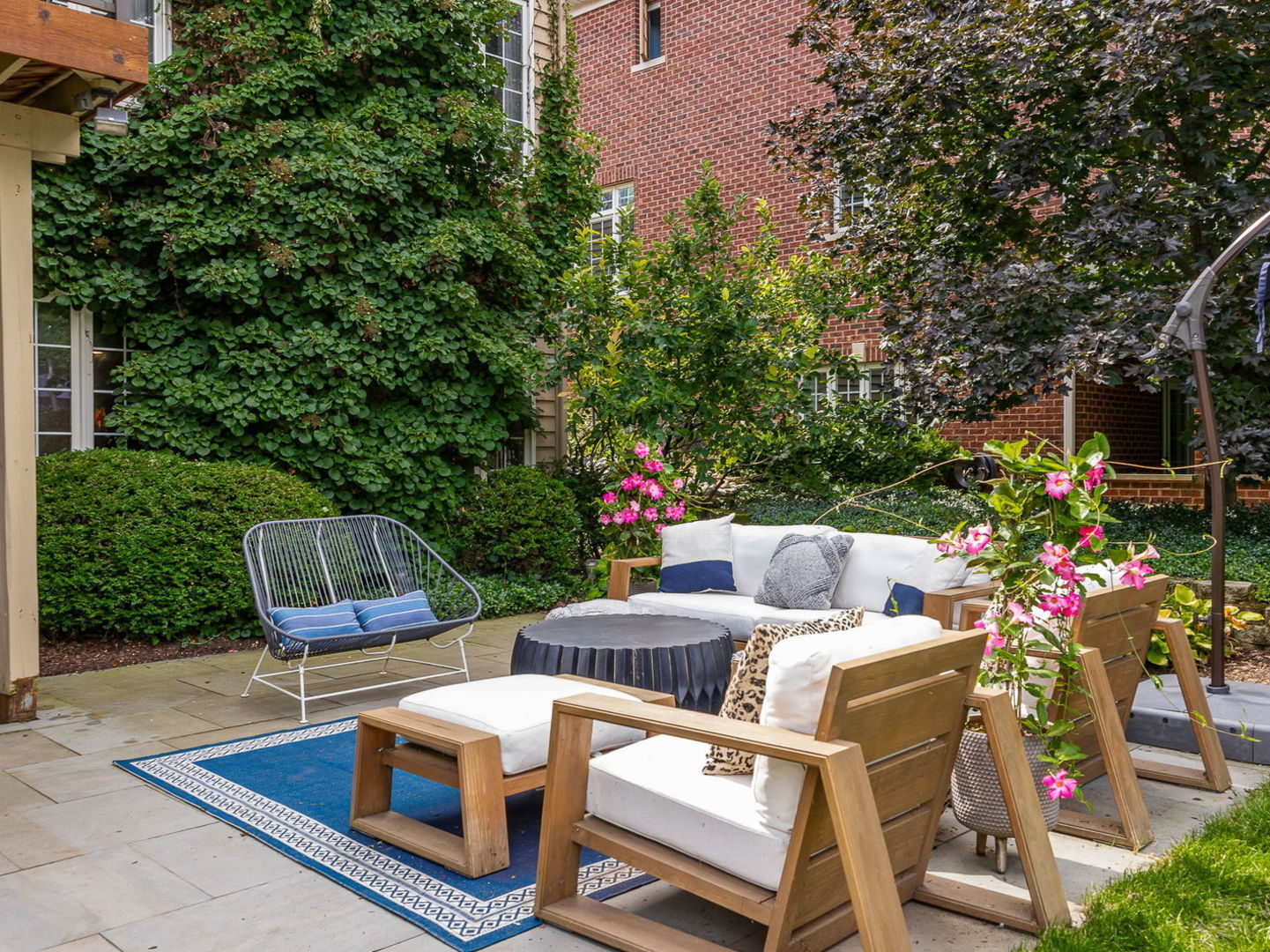 1950 Elmore Avenue, Downers Grove, IL 60515