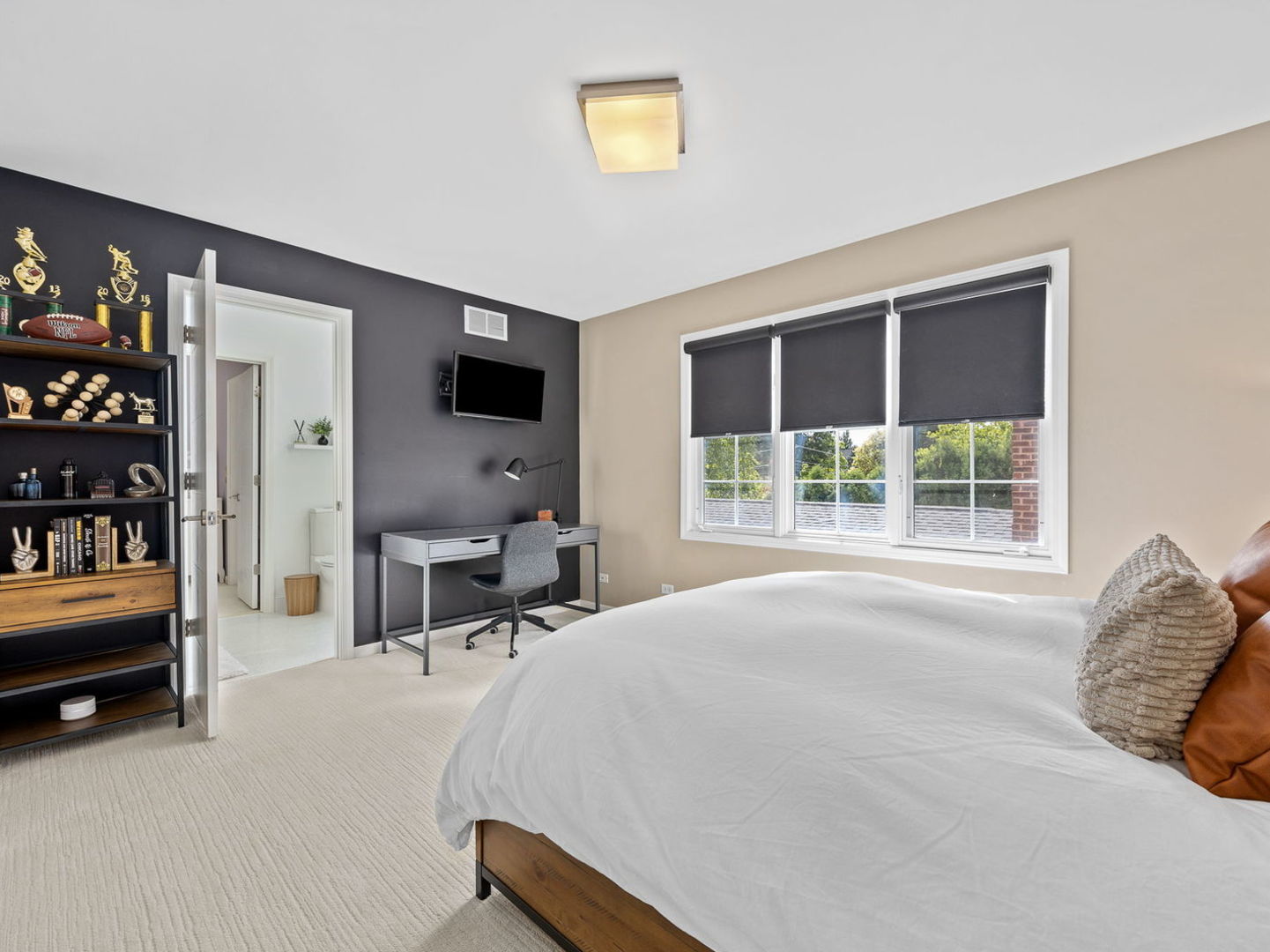 1950 Elmore Avenue, Downers Grove, IL 60515