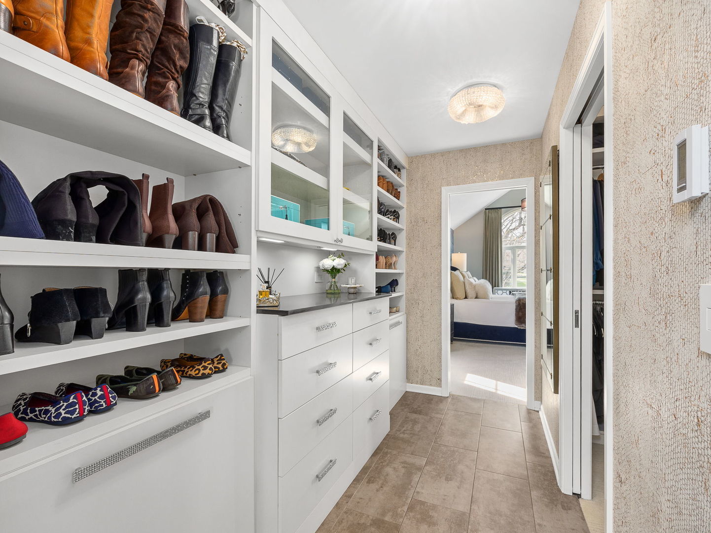 1950 Elmore Avenue, Downers Grove, IL 60515