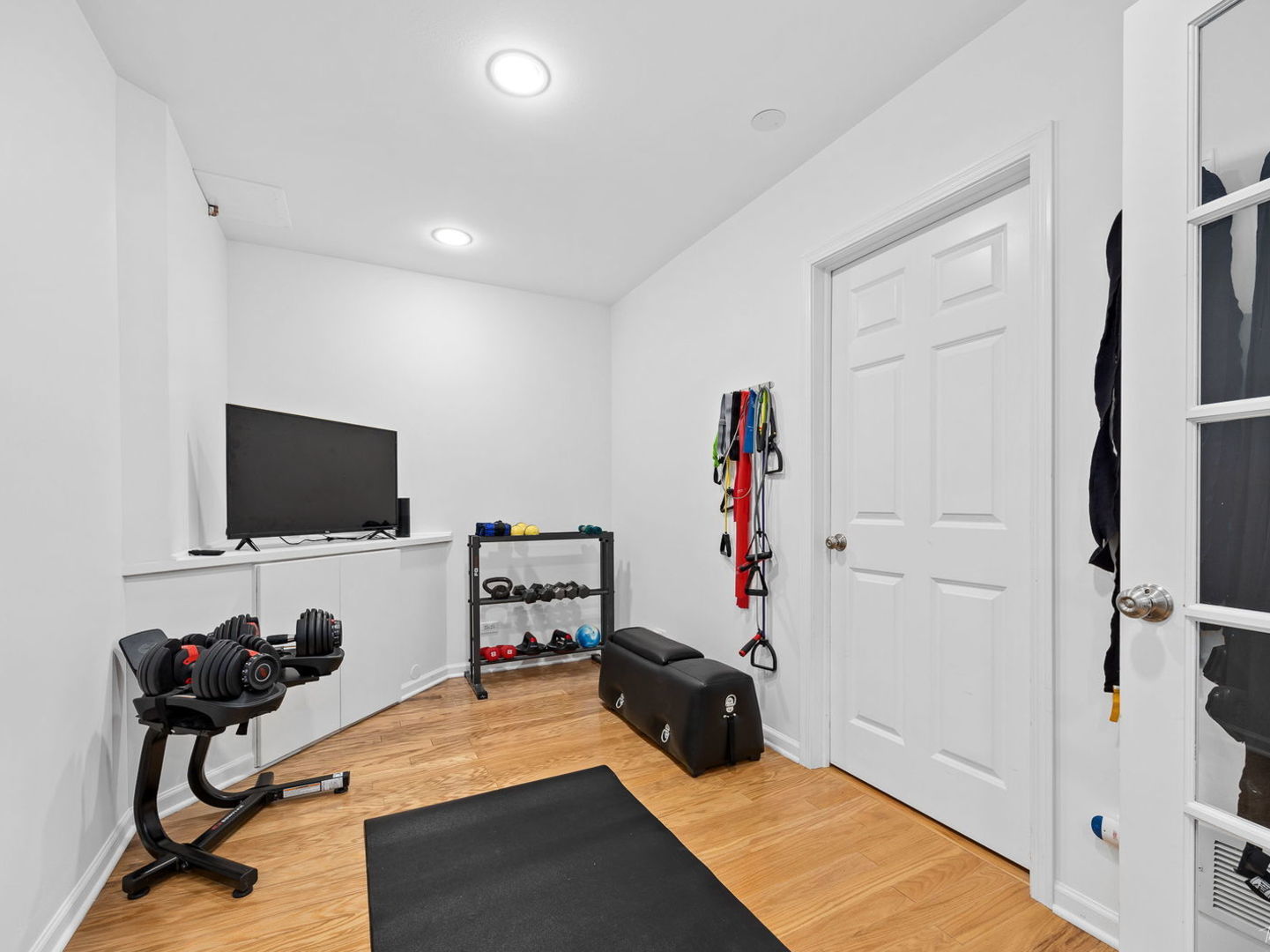 1950 Elmore Avenue, Downers Grove, IL 60515