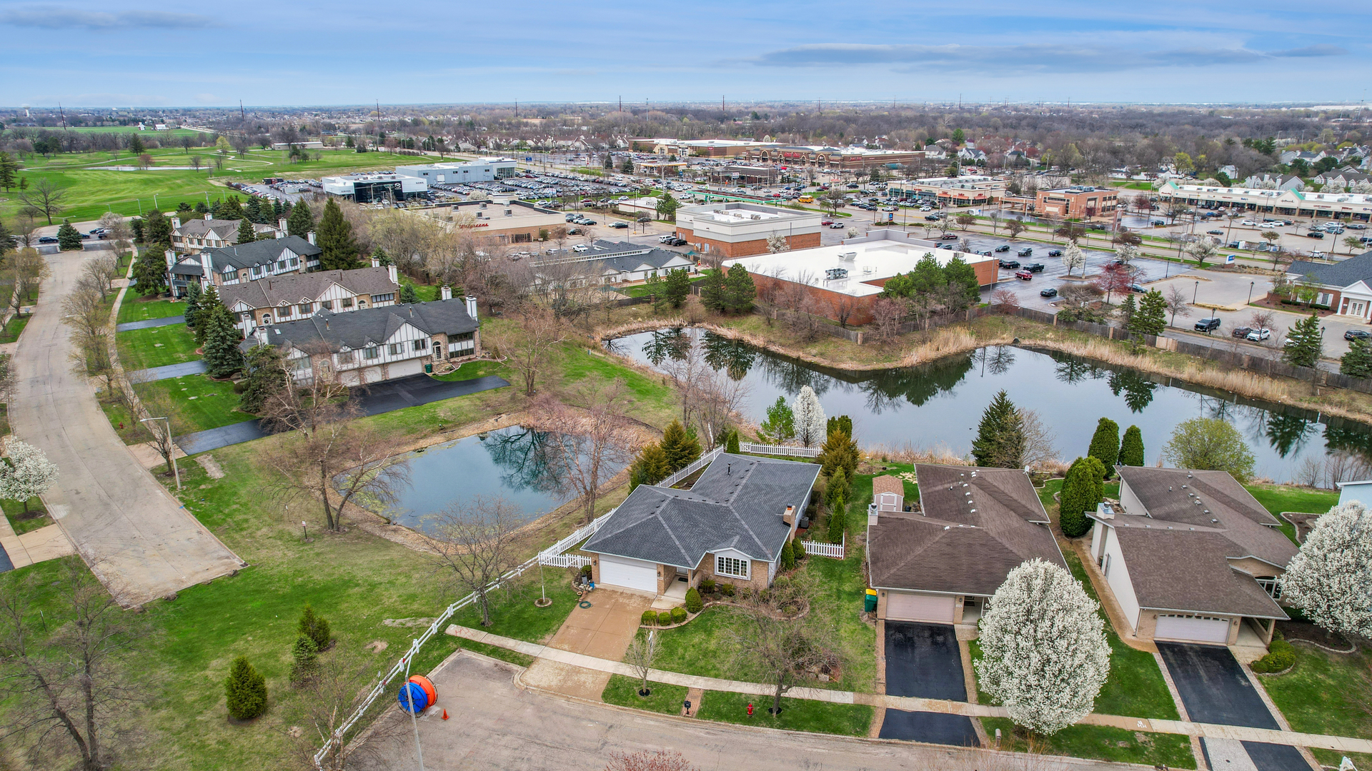 2216 Olde Mill Road, Plainfield, IL 60586