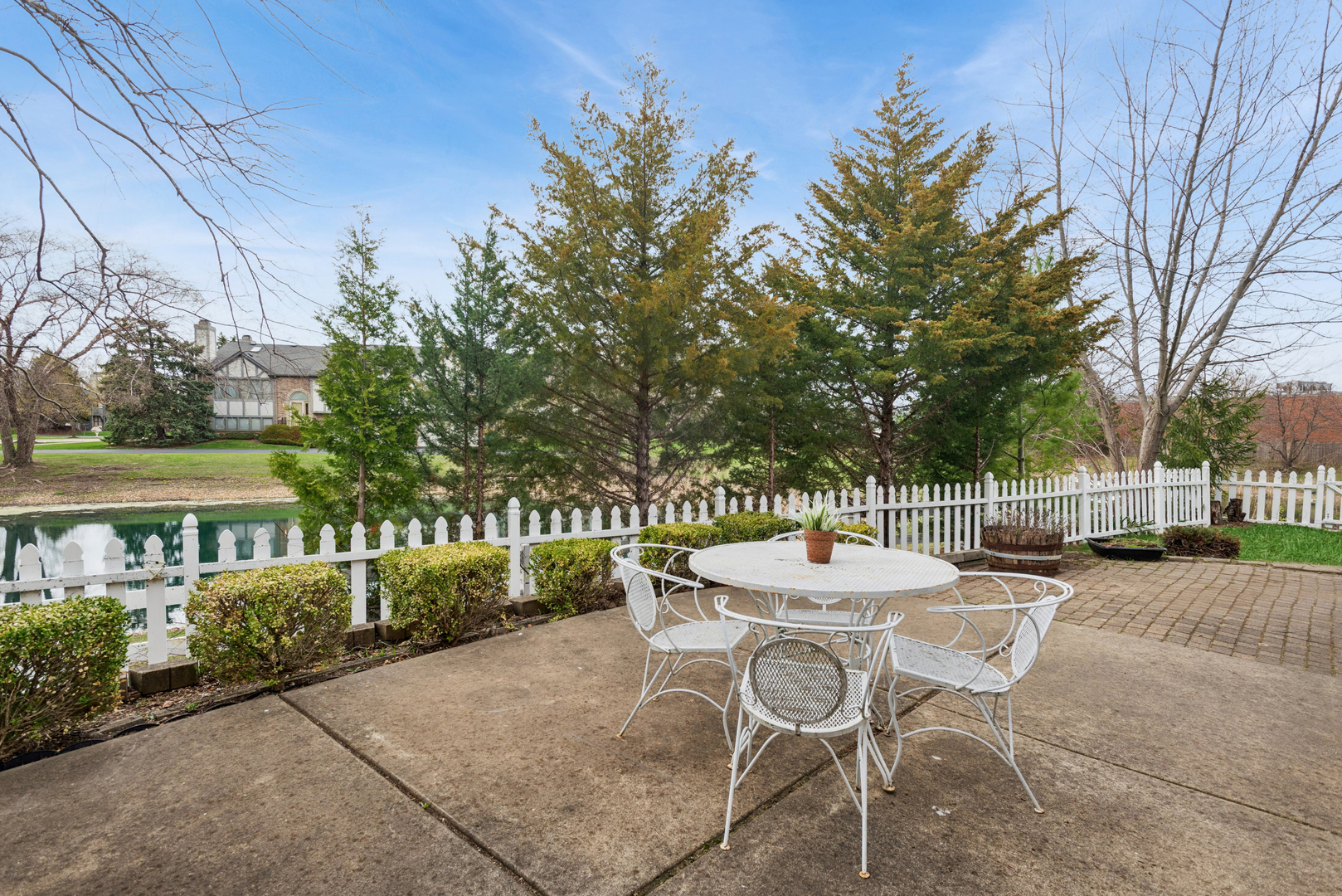 2216 Olde Mill Road, Plainfield, IL 60586