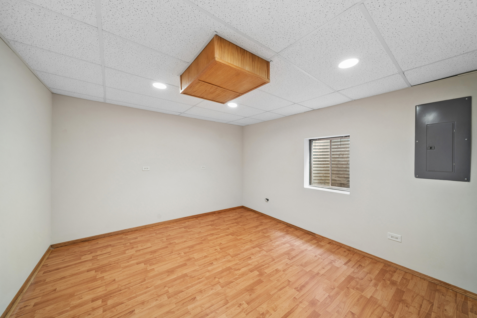 2216 Olde Mill Road, Plainfield, IL 60586