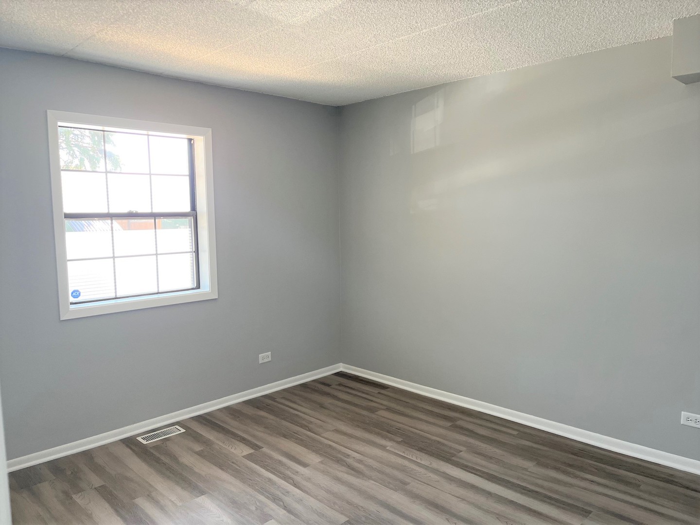 1504 W Jefferson Avenue #D, Naperville, IL 60540