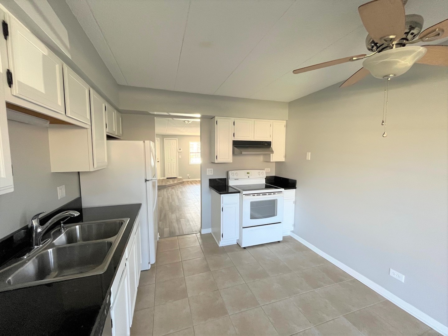 1504 W Jefferson Avenue #D, Naperville, IL 60540