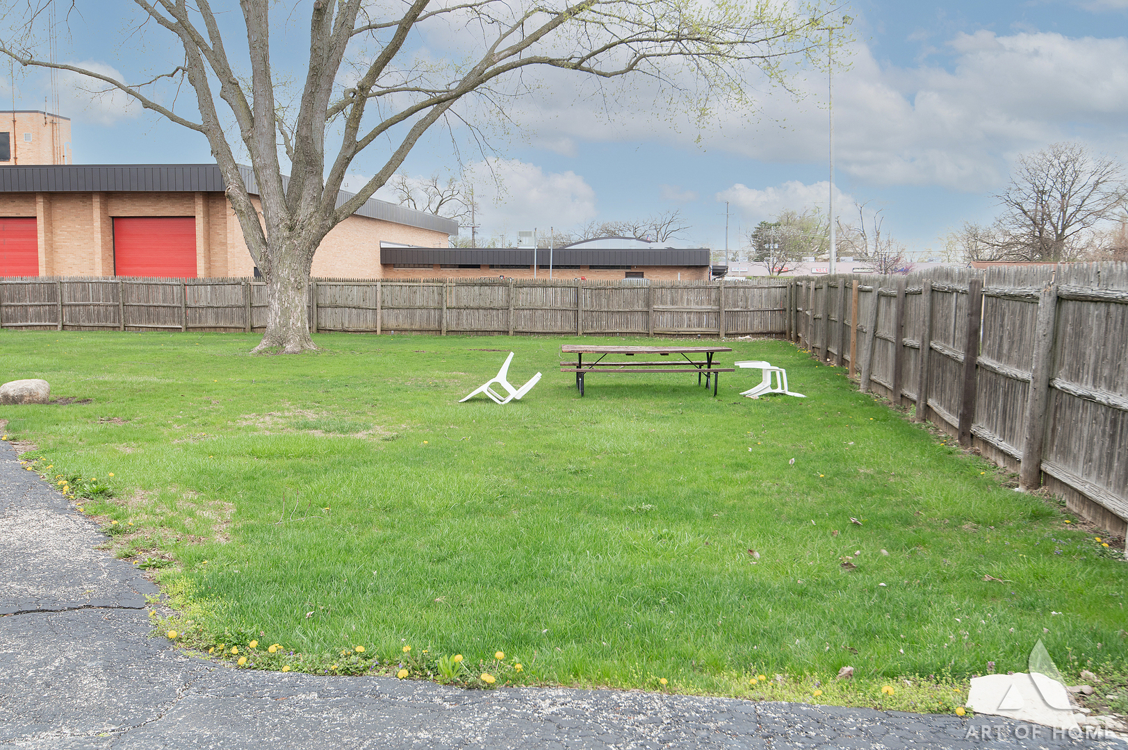 10600 S Brooklodge Lane #1B, Palos Hills, IL 60465