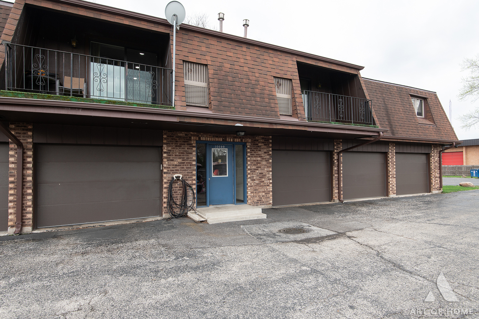 10600 S Brooklodge Lane #1B, Palos Hills, IL 60465