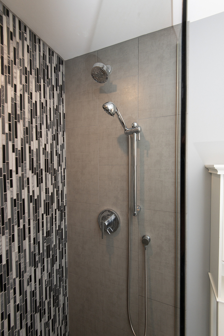 10600 S Brooklodge Lane #1B, Palos Hills, IL 60465