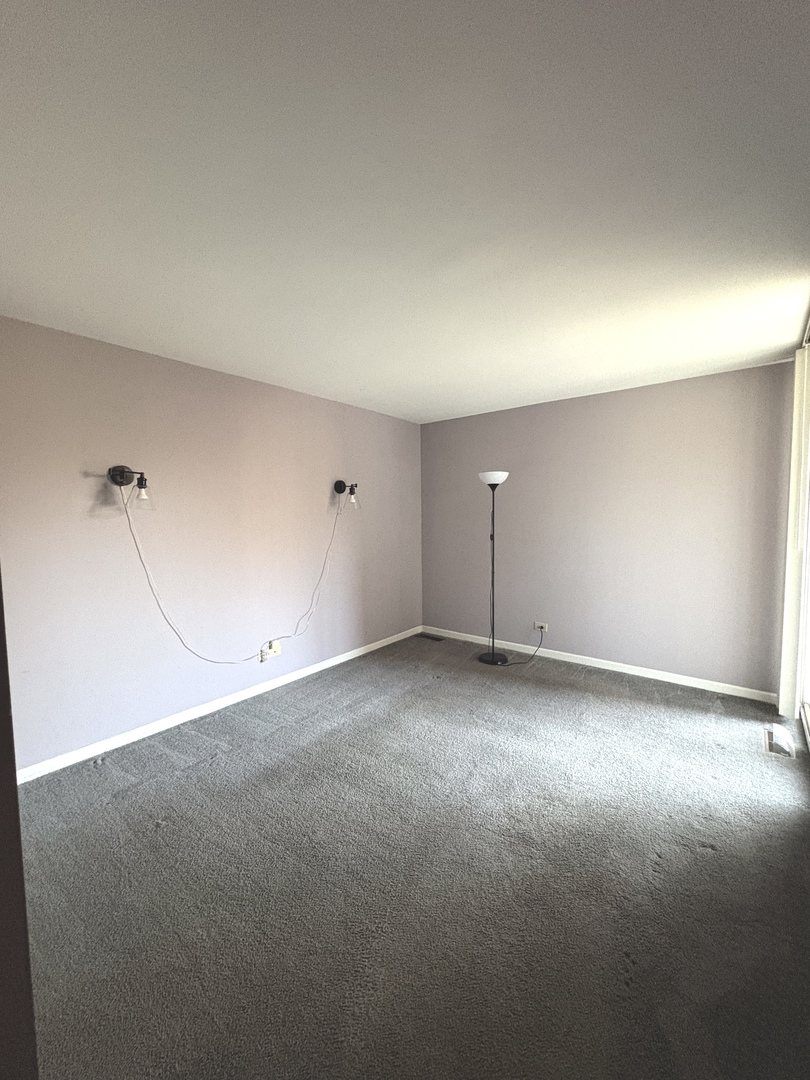 6010 Oakwood Drive #1H, Lisle, IL 60532