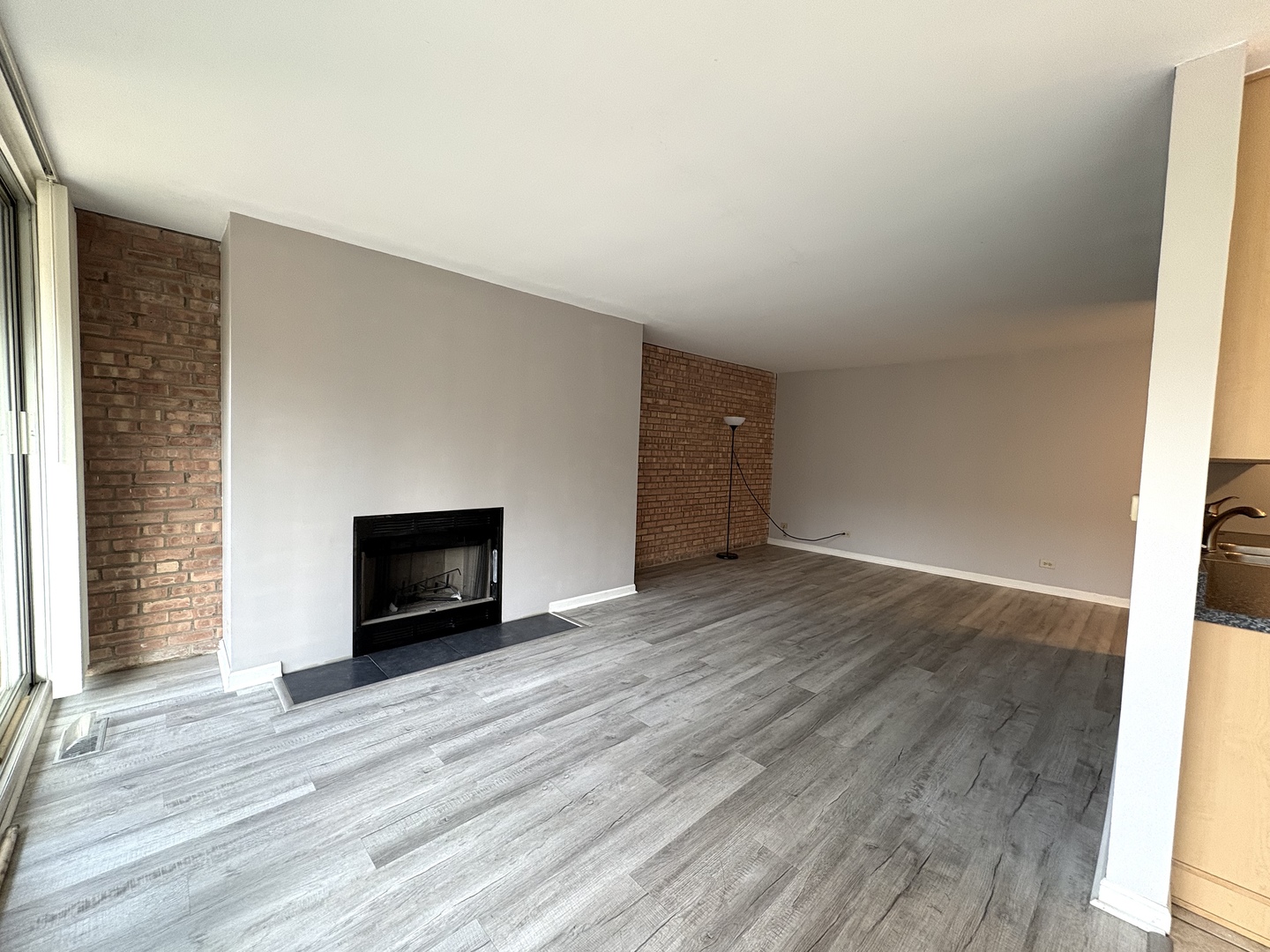 6010 Oakwood Drive #1H, Lisle, IL 60532