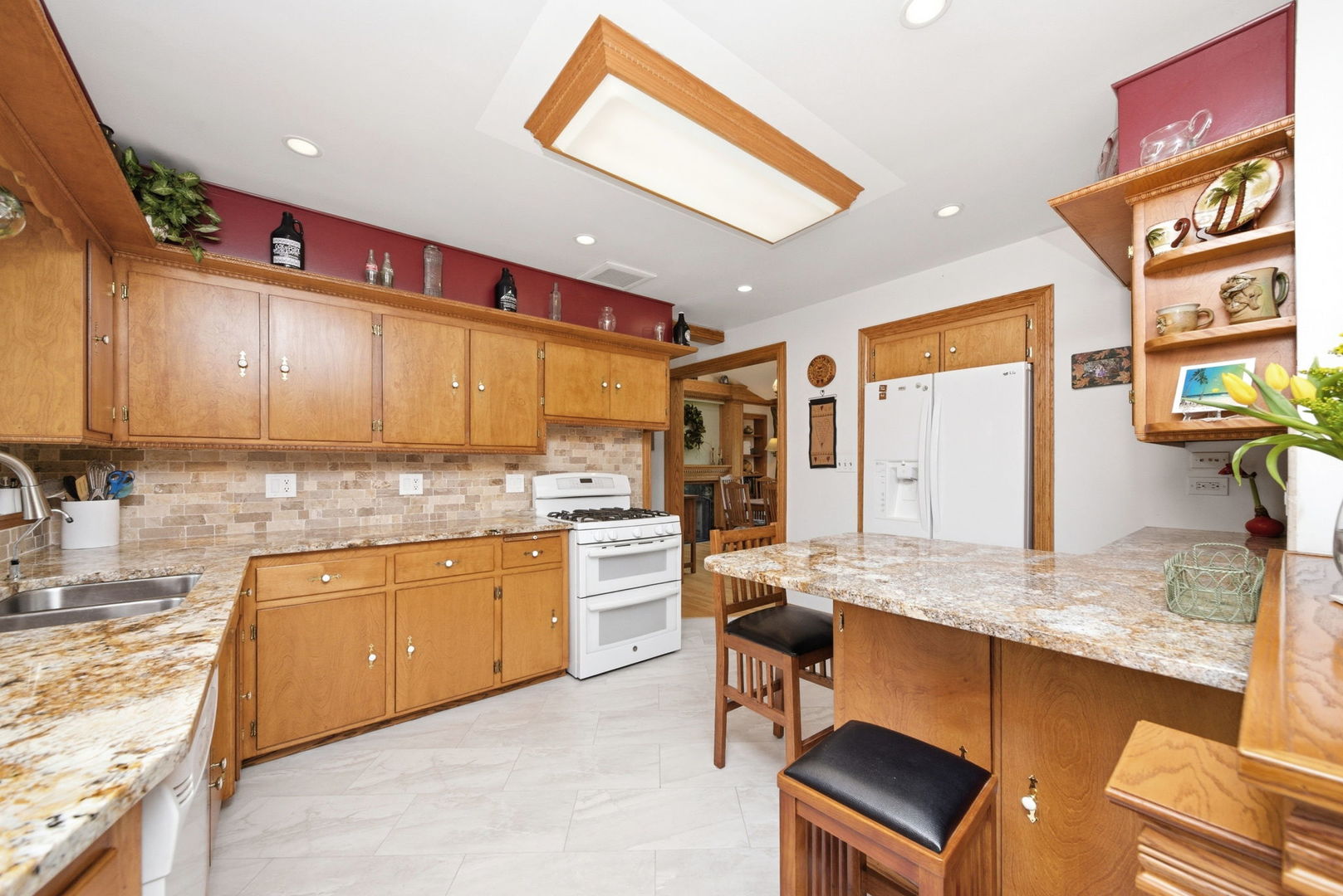 3934 Elm Street, Downers Grove, IL 60515