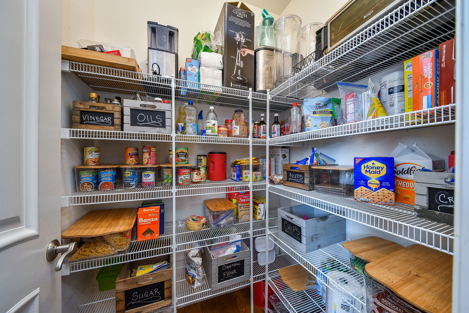 3022 Long Common Parkway, Elgin, IL 60124