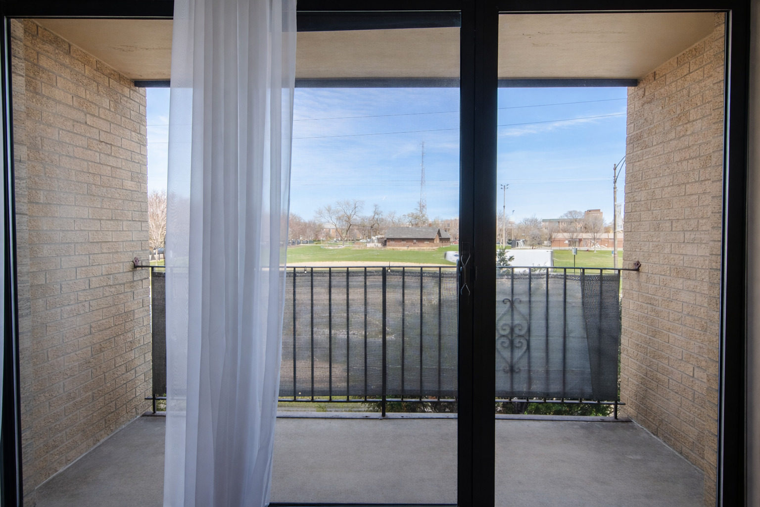 5447 W Lawrence Avenue #203, Chicago, IL 60630