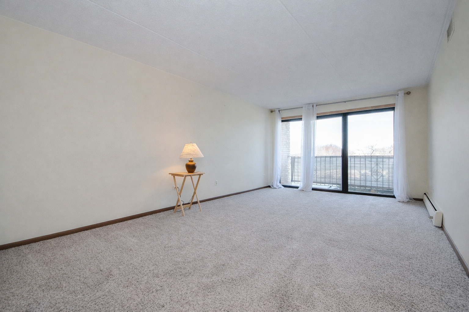 5447 W Lawrence Avenue #203, Chicago, IL 60630