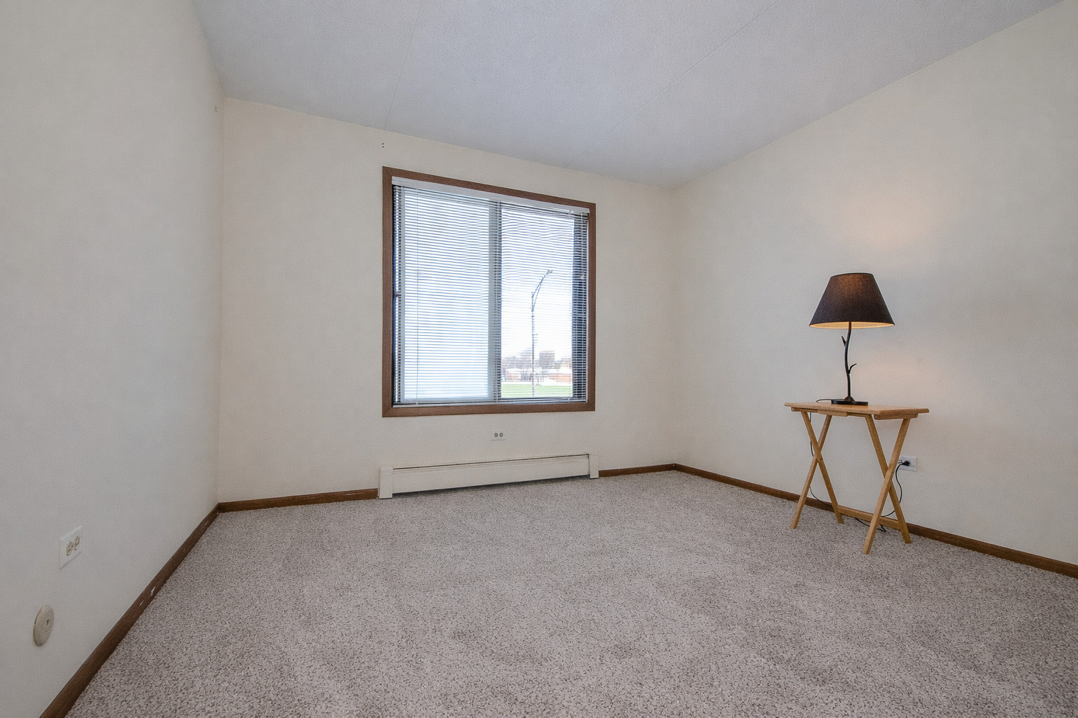 5447 W Lawrence Avenue #203, Chicago, IL 60630