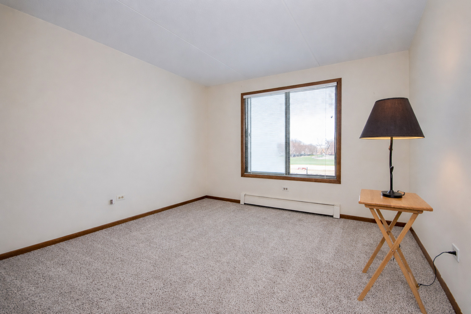 5447 W Lawrence Avenue #203, Chicago, IL 60630