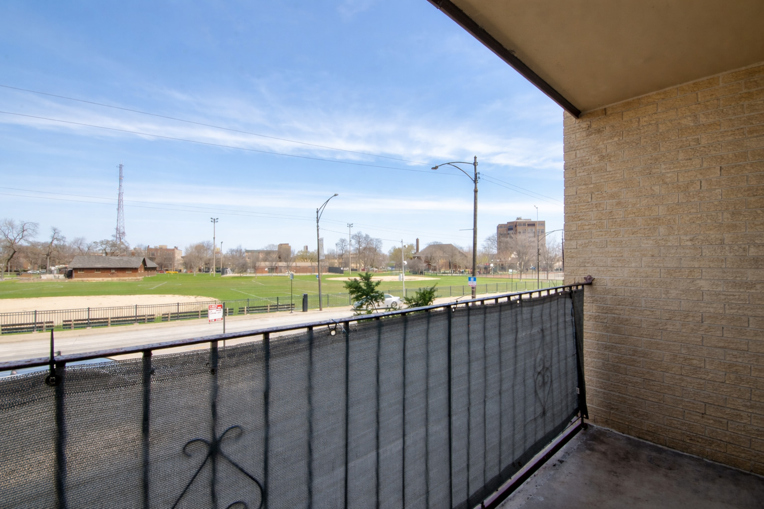5447 W Lawrence Avenue #203, Chicago, IL 60630