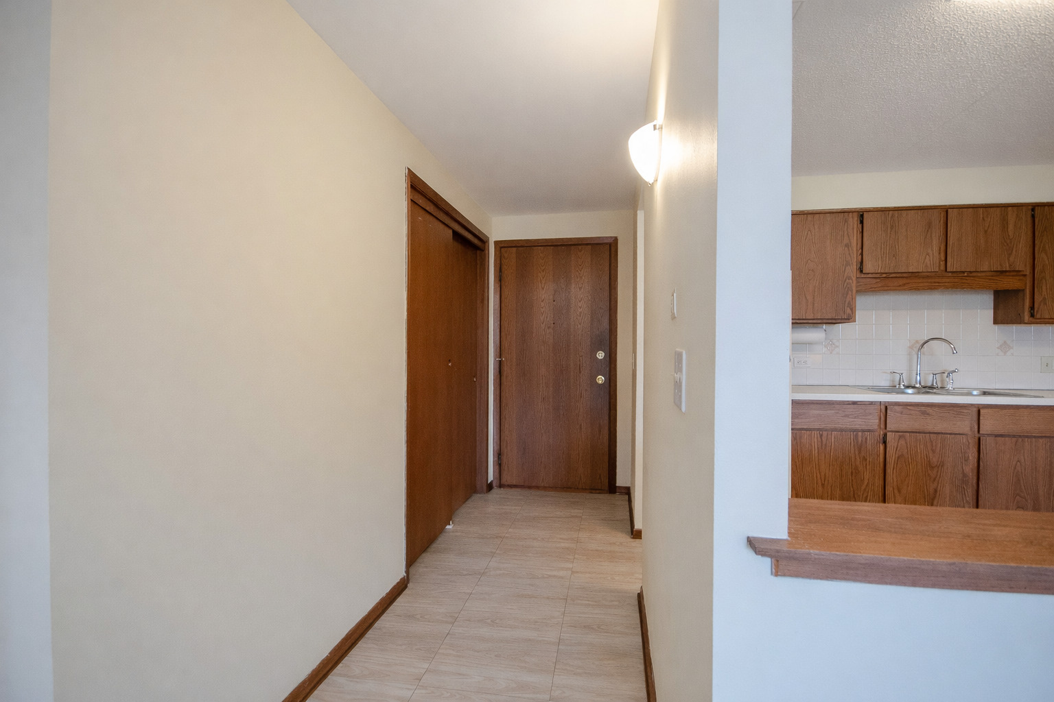 5447 W Lawrence Avenue #203, Chicago, IL 60630