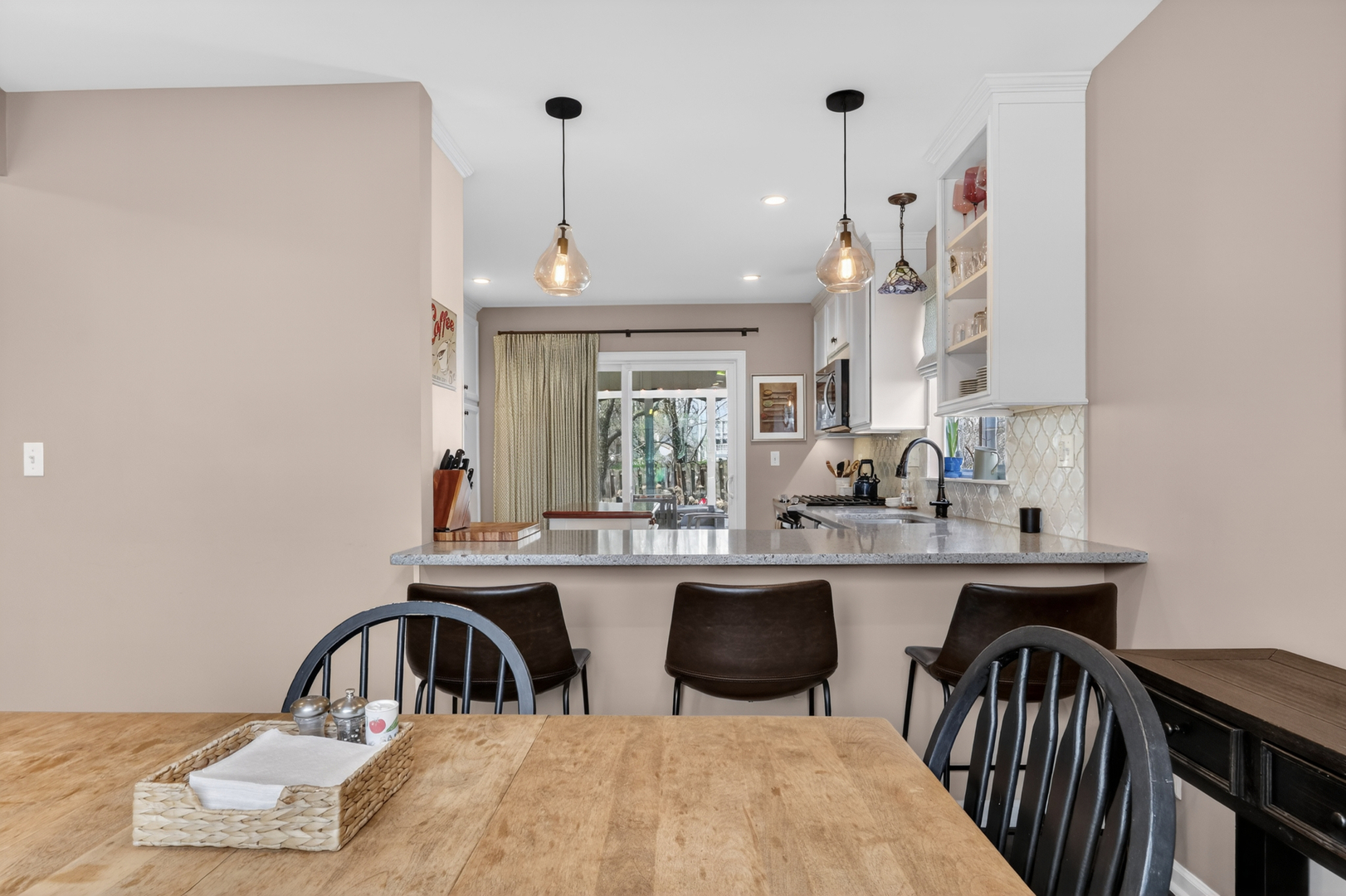 231 Lenox Court, Grayslake, IL 60030