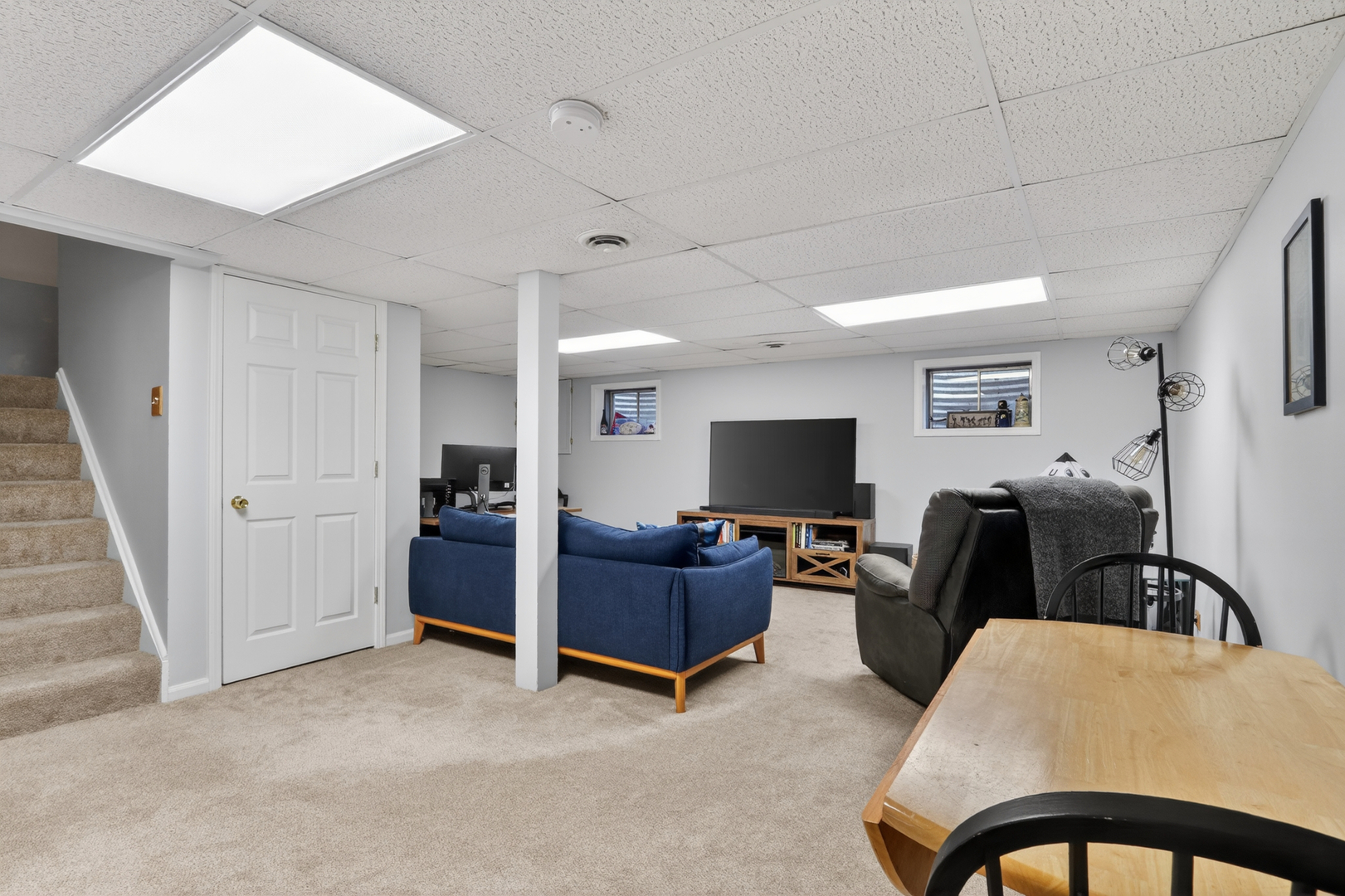 231 Lenox Court, Grayslake, IL 60030