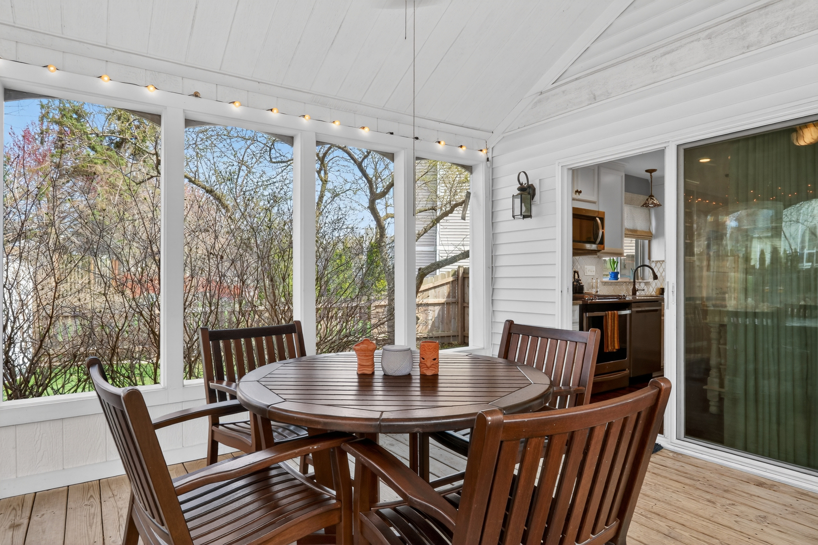 231 Lenox Court, Grayslake, IL 60030